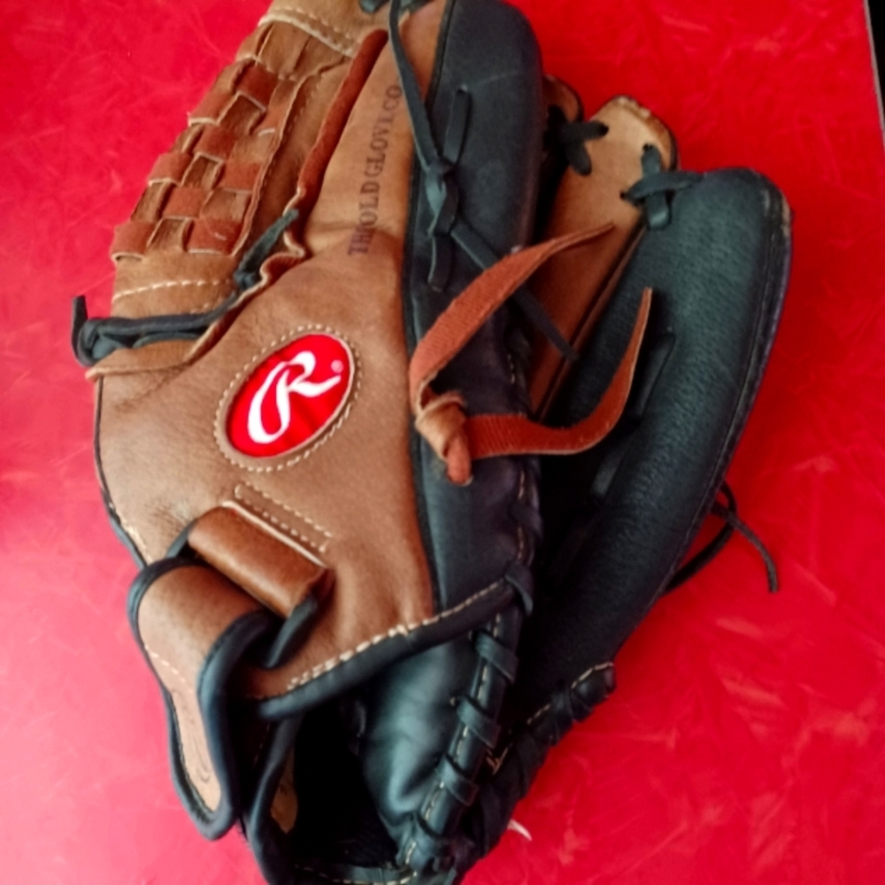 Rawlings ball glove R125 baseball glove